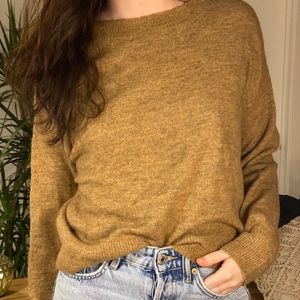 H&M brown sweater